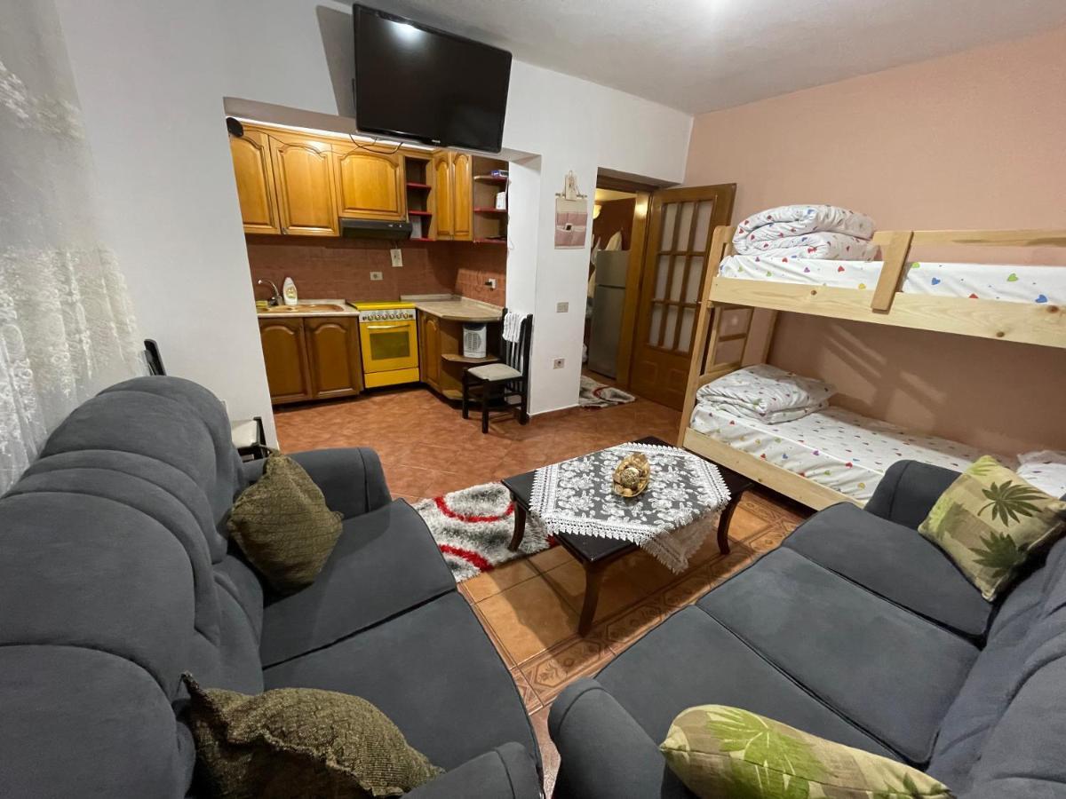 Main Square Tirana Apartment Kültér fotó