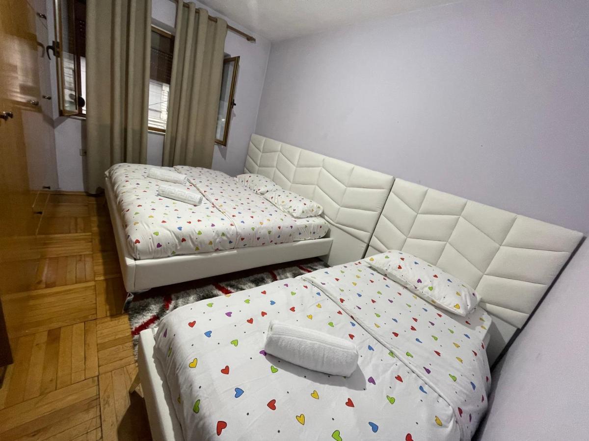 Main Square Tirana Apartment Kültér fotó